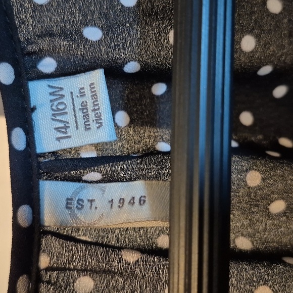 Black And White Polka Dot And Striped Blouse Size 14/16W - Picture 2 of 6